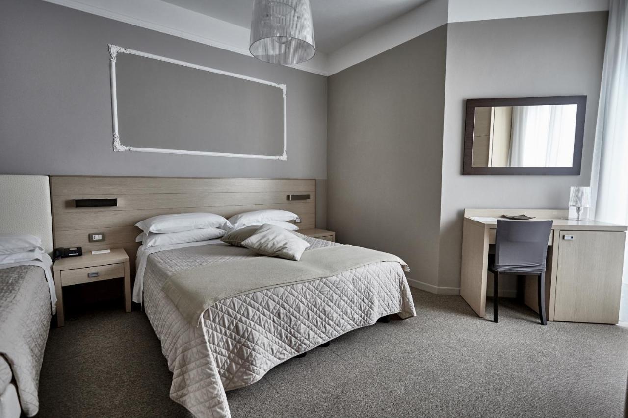Rouge Hotel International Milano Marittima Buitenkant foto